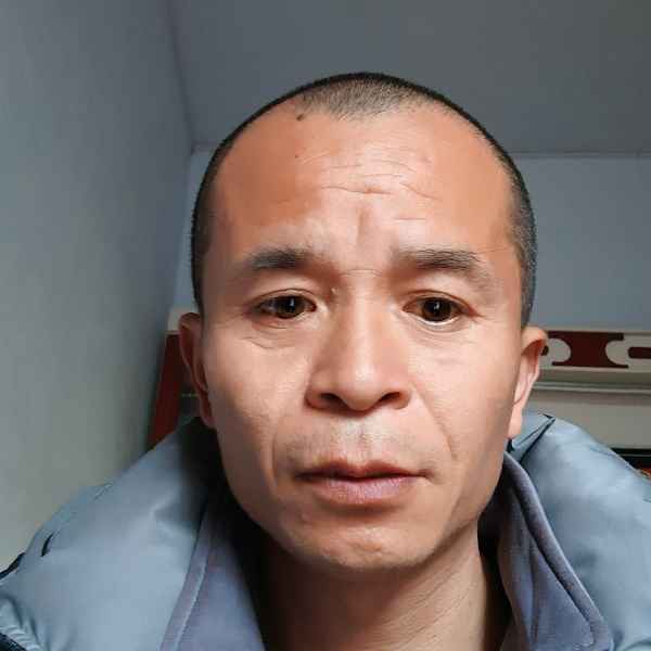 43岁岁河南单身帅哥 - 郑州吉缘网