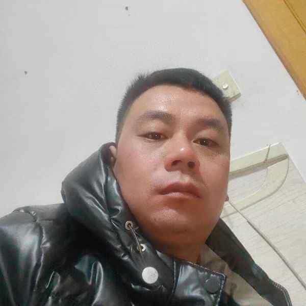 35岁岁河北单身帅哥 - 郑州吉缘网