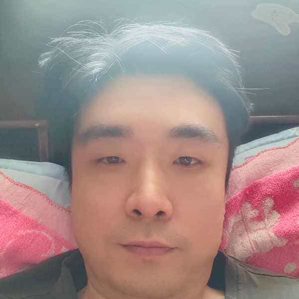 43岁岁河南单身帅哥 - 郑州吉缘网