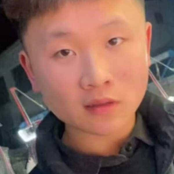 22岁岁河南单身帅哥 - 郑州吉缘网