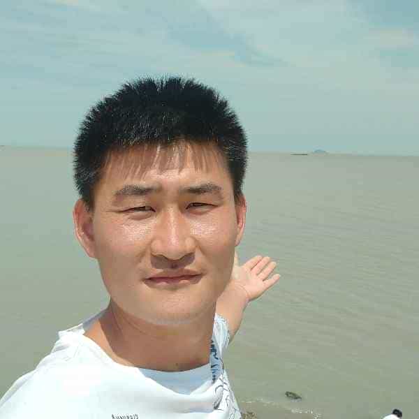 32岁岁山东单身帅哥 - 郑州吉缘网