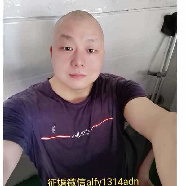 45岁岁湖南单身帅哥 - 郑州吉缘网
