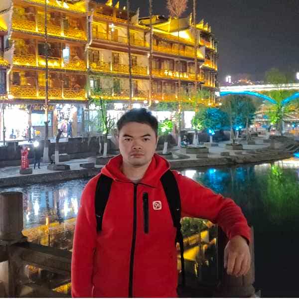 39岁岁广东单身帅哥 - 郑州吉缘网