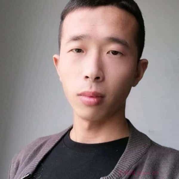 32岁岁山东单身帅哥 - 郑州吉缘网